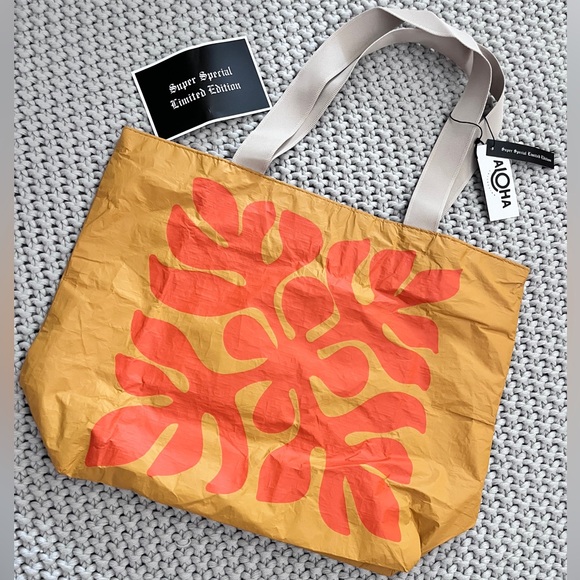 Aloha Collection Handbags - Aloha Collection• Super Special Limited Edition APPLIQUÉ Day Tripper Tote Zest